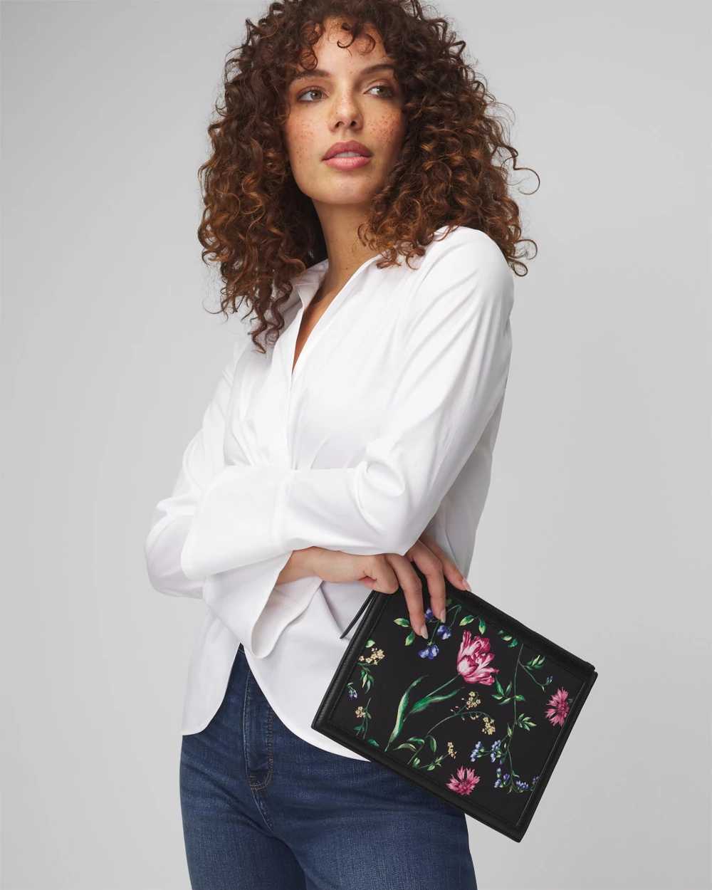 White house black market sales clutch